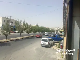  3 ملحمه و مشاوي مع جميع اغراضها للبيع خلو