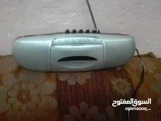  1 راديوهات من الزمن الجميل غنيه عن التعريف
