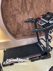  4 جهاز  treadmill   للركض والمشي ويوجد معه للخصر