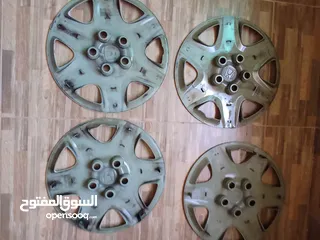  3 طاسات هوندا اكورد اصلية بحالة متوسطة