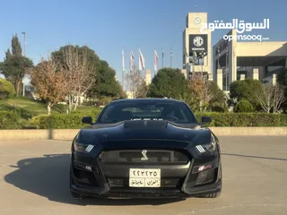  9 Ford mustang v6