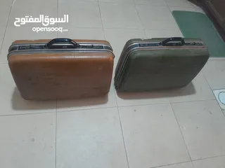  2 حقائب سفر عدد2للبيع نوع دبلوماسي القديم صنع تايواني اصلي