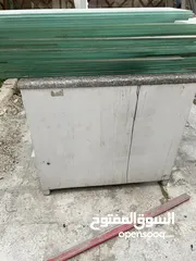  5 لوازم محل تجاري للبيع