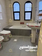  7 شقة فارغة - الصويفية - 3نوم 1ماستر - 190م - قرب الخدمات العامة