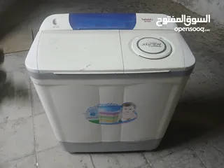  1 غسالة مع نشافه