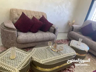  3 طقم كنب فاخر للبيع بحال الجديد