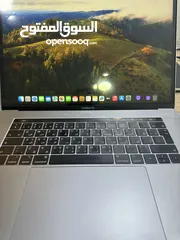  1 جهاز لاب توب من ابل - Macbook Pro