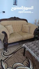  2 كنب للبيع ثلاثية وثنائية وطقم طربيزات