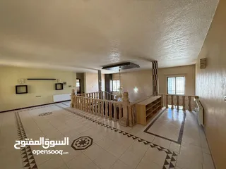  25 فيلا للبيع
