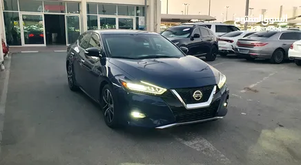  2 Nissan maxima 2021 SV