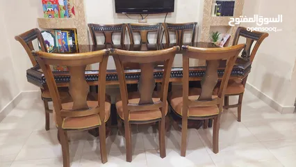  1 طاولة سفرة مستعمله بحالة ممتازة