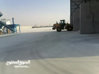  22 Helicopter finishing concrete