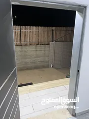  7 منزل مستقل مسور للبيع مع حديقة