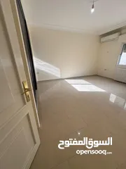  11 فيلا في منطقة ام السماق اعلان رقم (V187)
