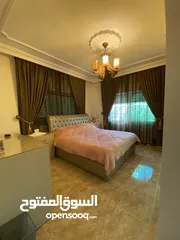  18 شقة فاخرة للبيع 250 متر مربع داخلي 250 متر مربع خارجي ام زويتينة