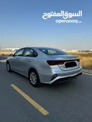  4 Kia Cerato 2022 GCC Free accidents ,2 keys,no paint