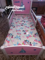  1 سرير طفل ......