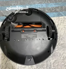  4 مكنسه ربوت شاومي بحالة ممتازة