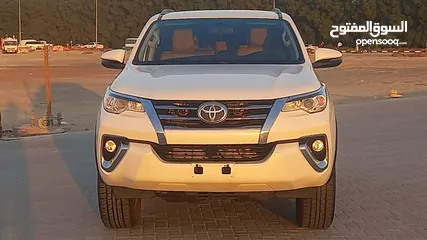  4 Toyota fortuner V6 gcc 2020