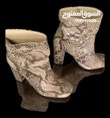  17 بواط شتوية جلد طبيعي بحال الجديد