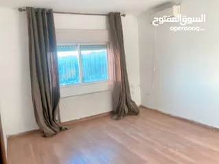  12 شقة للبيع من المالك مباشرة