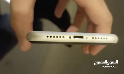  4 آيفون XR مش مفتوح اقرأ الوصف