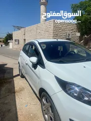  5 فورد فيستا للبيع
