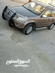  4 هوندا CR V فحص 2جيد خلفي وأمامي مضروب علا راس الجب بحاله ممتازه ولا بحاجه اي من الصيانه بس شعر وروح