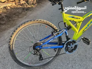  6 بسكليت غيارات نمرة 27 حالتو جديدة كرسي مريح