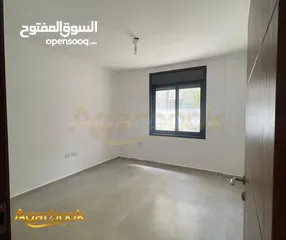  4 شقة مميزة للبيع في عين منجد
