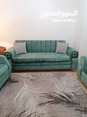  1 طقم كنب بحالة ممتازة للبيع