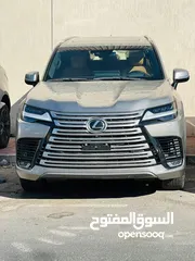  3 لكزسس  موديل 2022 LX600 متواجده السياره في الشارقة