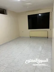  11 شقة غير مفروشة 300 متر للإيجار في خلدا