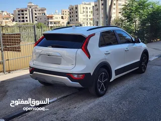  3 حبيب بدور توفر بنزين بس كيا نيرو اوفر سيارة في السوق