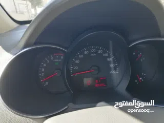 8 كيا مورننغ 2015 بالنايلون بحاله الوكاله  الخليل
