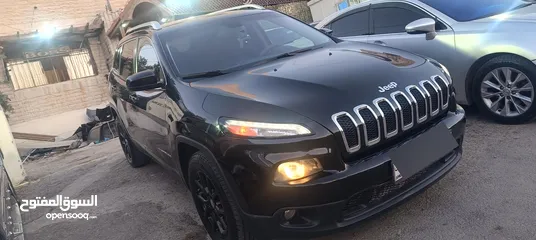  1 جيب شيروكي 2015 sport & Black Edition  كرت ابيض ماتور اقتصادي