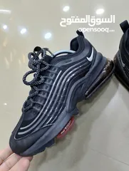  3 Shoze Nike