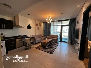  3 للايجار شقه راقيه مفروشه مع الكهرباء والانترنت فتح إلكتروني برج جديد  في الحوره وتشمل جميع الخدمات