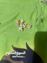  2 سويتشات زرقه عدد32+7سويتشات صفره هديه