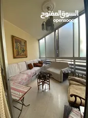  15 شقة في منطقة رأس بيروت للبيع