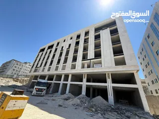  16 محلات تجارية بمساحة 125متر في الجبيهة شارع ياجوز مقابل بن العميد مع إمكانية دمج محلين أو اكثر