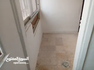  11 شقة للبيع/