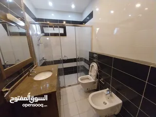  18 شقة غير مفروشة للإيجار ( Property 38918 ) سنوي فقط