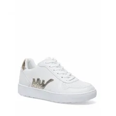  4 بوتين جداد مقاس 39 من ماركة Nine West