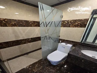 10 للايجار الشهري شقة 3 غرف و صالة مع 3 حمامات بدون فرش في عجمان منطقة الروضة