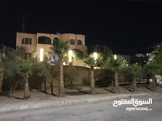  2 بيت للبيع  في الزرقاء