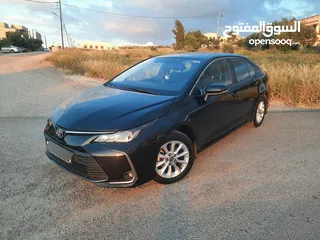  3 تويوتا كورولا هايبرد موديل 2023 بحالة الوكاله وارد وصيانه المركزية تويوتا .