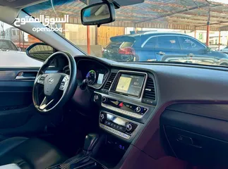  3 هونداي سوناتا2019  للإيجار بسعر مغري