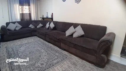  2 طقم كنب للبيع 11 مقعد ديوانية