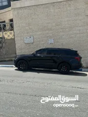  2 Ford explorer st